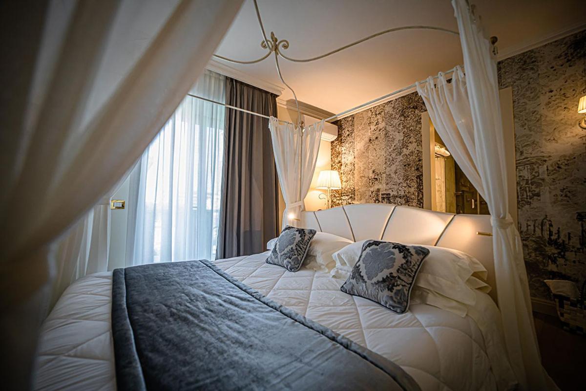 Hotel Ca' D'Oro Tre Stelle Superior Adults Only Bibione Exterior photo