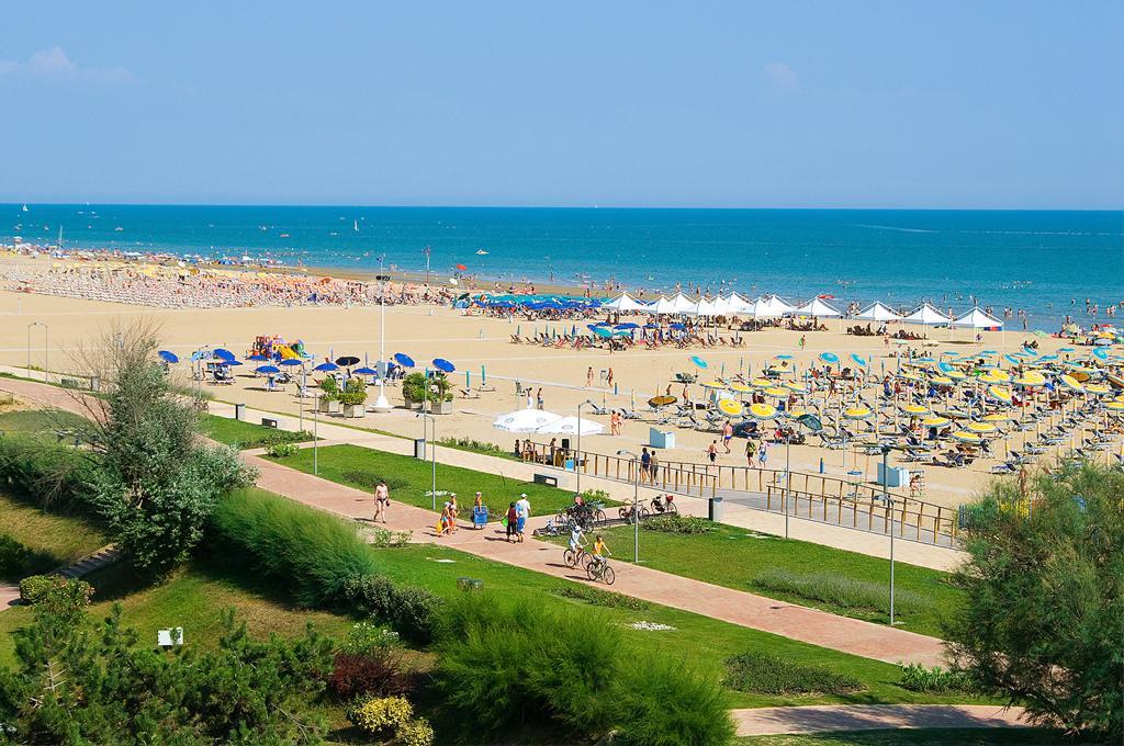 Hotel Ca' D'Oro Tre Stelle Superior Adults Only Bibione Exterior photo